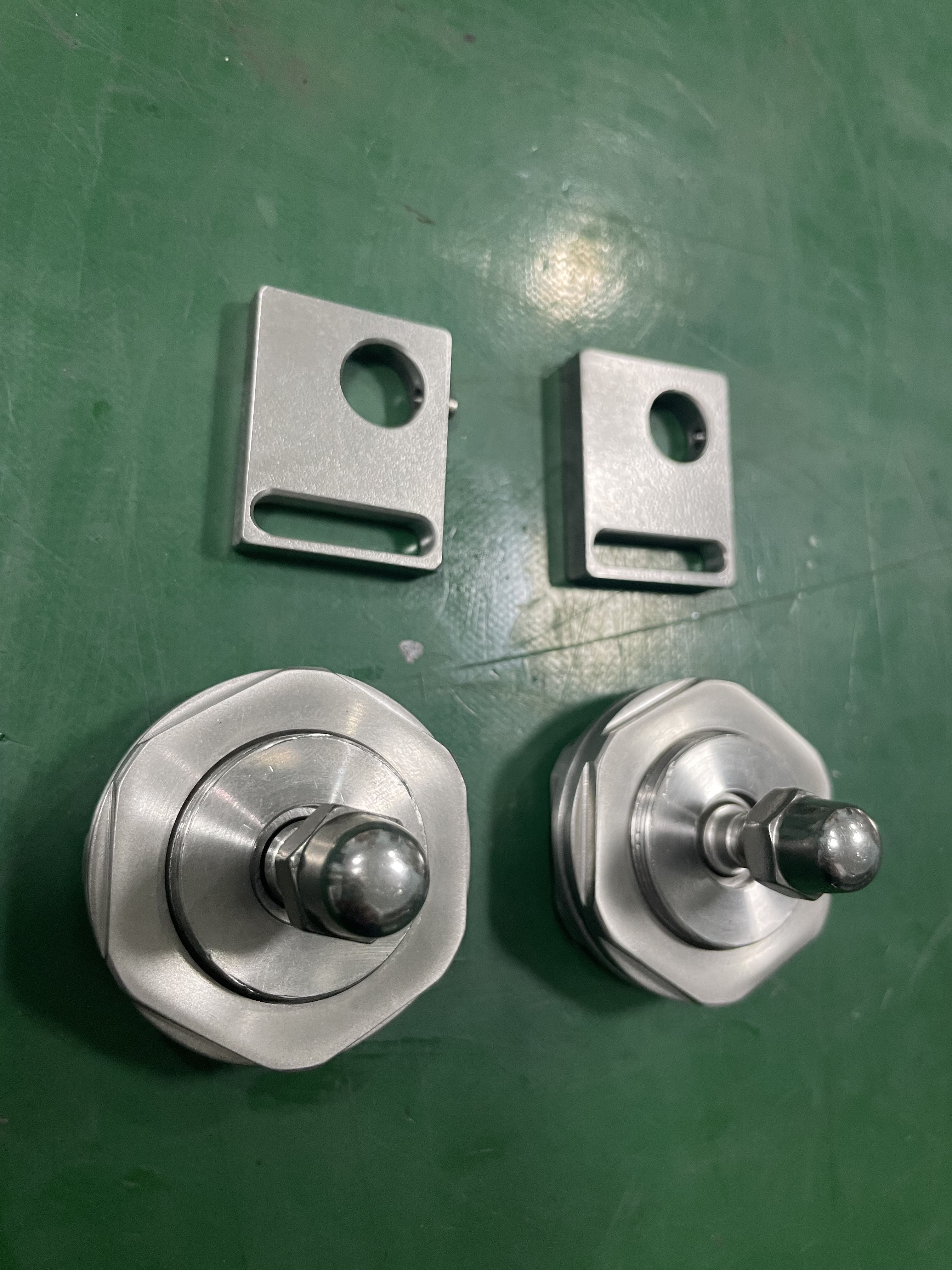 Chi Tiết Máy MC008